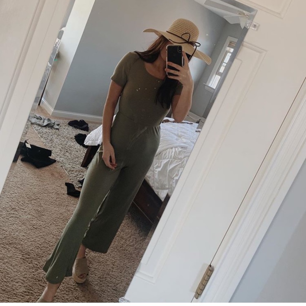 Jump suit